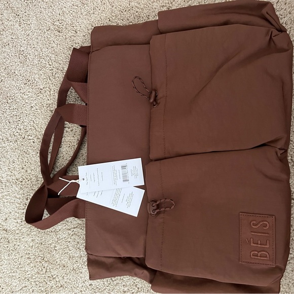 NWT BEIS Sports Carryall Bag in Maple - Picture 5 of 11